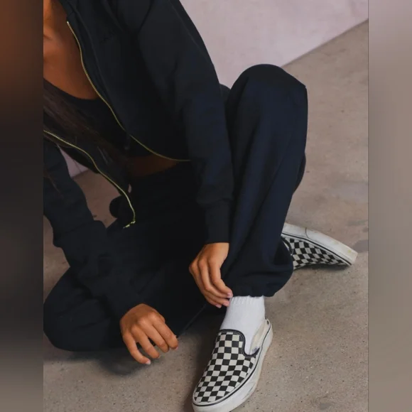 Skatie Ultralux Danny Sweatpants - Black - Picture 13 of 14